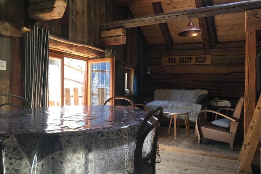 La Cabane De L'Homme Tranquille Le Tretien Buitenkant foto